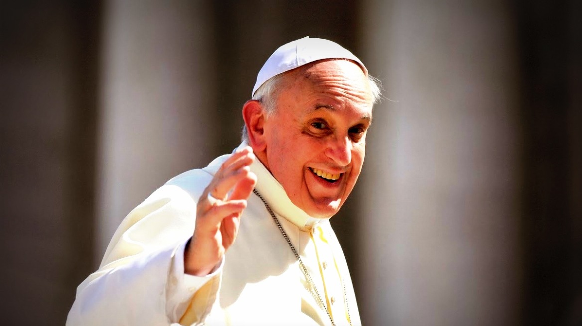 Πάπας Φραγκίσκος: Ο πιο καλοντυμένος άνδρας για το 2013  
